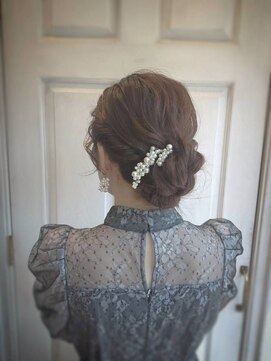 アロマ ヘアー ルーム 新宿3号店(AROMA hair room) シニヨンアレンジ/パールヘア/大人まとめ髪/上品アレンジ/結婚式