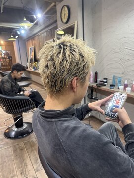 ミオ ベガ(Mio'' VEGA) ツンツン金髪スパイキーショート10代20代