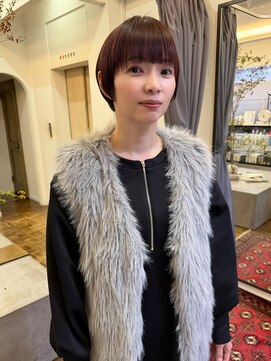 ヘアーアイスカルテット(HAIR ICI QUARTET) 20代30代◎小顔ショート×レッド冬カラー艶髪
