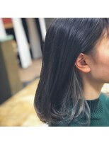 ワースホワイル(WORTH WHILE)&nbsp;インナーシルバー/外ハネボブ/アッシュブラウン/ネオウルフ