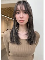 アーバン(URBAN.)&nbsp;【ミディアムレイヤー×たっぷりハイライト】KANAKO