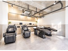 トゥルース 獨協大学前店(Hair&Make TRUTH)の雰囲気（落ち着いた空間で癒しのシャンプーマッサージ）