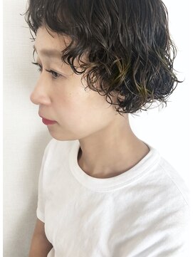 ノイン(noine) 強めパーマ/大人ショート/裾カラー