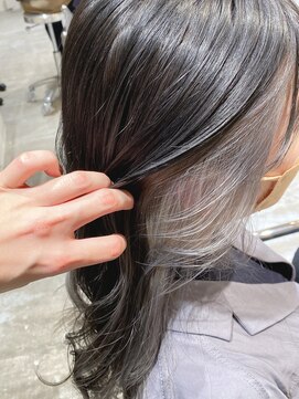 ストレータ バイ マリオ(Strata by mario) 【mami】インナーカラー×ホワイト