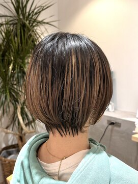 コレット 宇都宮(collet Gigi) マチルダボブ/ピンクベージュ/インナーグレージュ/ショートボブ