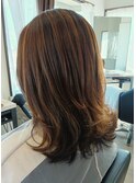 ハイライトカラー ミディアムヘア