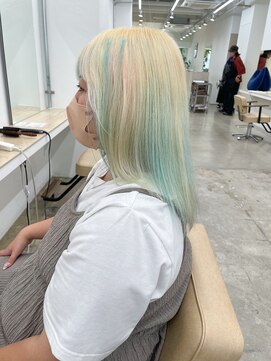 ニュート(Neut ) ブリーチ抜きっぱなしデザインカラー/ハイトーンブロンド/名古屋