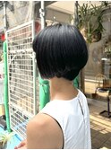 黒髪ショートボブ