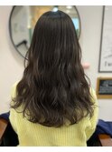 ロングレイヤー10代20代30代明るめオリーブベージュ卵形前髪なし