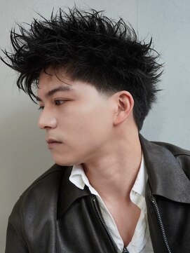 クワトロレオーネ 大阪梅田茶屋町(QUATTRO LEONE) フリンジスパイキーショート