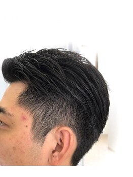 ビアードの写真/【ON/OFFキマる☆】メンズカットが得意なスタイリストが、清潔感のある爽やかな好印象ヘアをご提案！