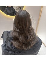 ジーナ 高田馬場(Zina)&nbsp;透明感たっぷり赤みなしオリーブグレージュカラー♪♪