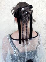 プリモ ココ 鍋島店(Primo coco.)&nbsp;ヘアセット リボンヘア パール カチモリ ツイン 編み下ろし