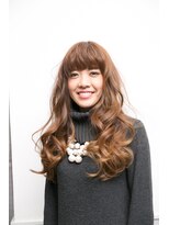 ヘアージェニック(hair genic) ボリューミーカールがかわいいふんわりロング