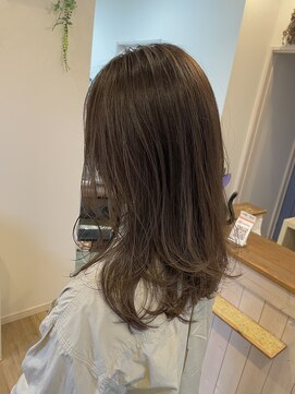 ジジ チーク 栃木(Gigi cheek) ・柔らかオリーブベージュ