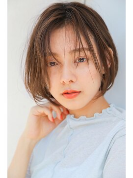 ワルム(warme) グレージュカラー×ボブ