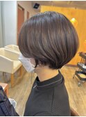 ショートボブ