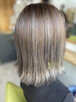 ラビス クローバー(Lovis clover)&nbsp;ふんわりカール　ショコラアッシュ　ヘルシースタイル