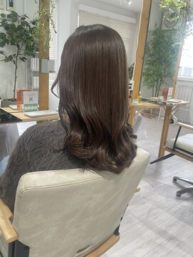 ネロ(Nero) 〔 YURI 〕オリーブブラウン