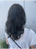 韓国風アッシュブラック 癖毛風パーマ