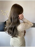 明るめオリーブベージュ