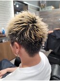スパイキーショート×ブリーチカラー