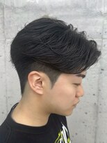 ビューブルー 亀戸錦糸町(VIEW BLUE)&nbsp;毛流れセンターパート/ニュアンスパーマ/フェザーショート