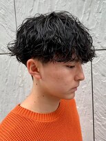 ジーニー 新百合ヶ丘(Genie) フェザーパーマサーフカール刈り上げセンターパート