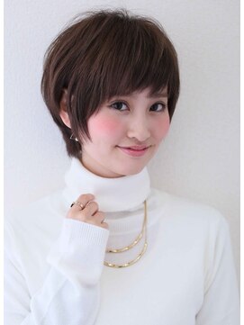 パシフィックダズールコウベウエスト(Pacific Dazzle Kobe west) 大人ナチュラルショート