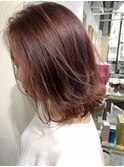 ピンク系レイヤーボブ・外はねスタイル