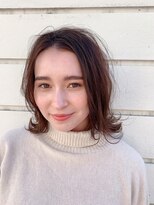 バズ(BUZZ) センターパートが可愛いレイヤーボブ