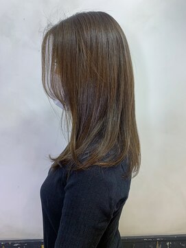 オースト ヘアー ステラ 新宿店(Aust hair Stella) ストレートロング×ハイブルージュ K