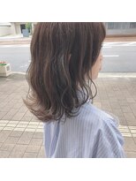 シームリー 千田町店(Seemly) ホワイトベージュ