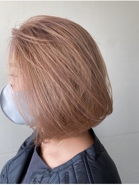 リノショアーズ 日本大通り店(RINOSHORES) ブリーチカラー2ブリーチダブルカラーボブミルクティーブロンド