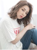 外ハネロブ×オリーブグレージュ/大人のニュアンスロブ 