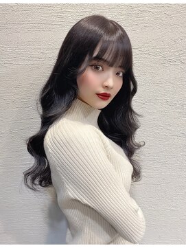 キューミー(Qmee) 20代30代40代大人かわいいフェザーバング/韓国くびれヘア UP