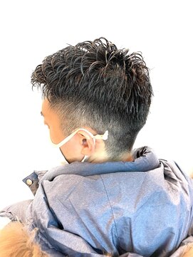 銀座マツナガ 浅草店 20代30代40代ツーブロック刈り上げアイロンパーマアップバング