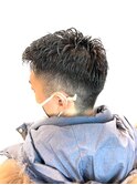 20代30代40代ツーブロック刈り上げアイロンパーマアップバング