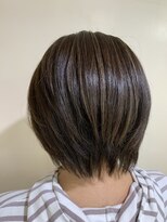 アズール 草加(azule)&nbsp;ショート　白髪ぼかしハイライト[草加／草加駅東口]