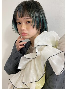 ホリデイズ ケアアンドスパ 練馬 豊島園(HOLIDAYS) 【HOLIDAYS】顔まわりレイヤーボブ×ターコイズグリーン裾カラー