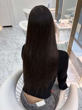 ロンドルピナス 小倉(Lond Lupinus) ブルーブラック/縮毛矯正/美髪のススメ/外ハネボブ/髪質改善