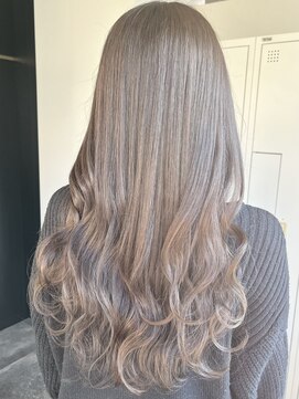 アヴァンス 神戸元町店(AVANCE.) 透明感/綺麗め大人グレージュカラー【神戸元町】