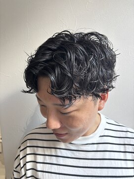 グラフ 立川(Graph.) センターパート無造作パーマツーブロックメンズ