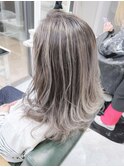 バレイヤージュカラー/ハイライトカラーアッシュ