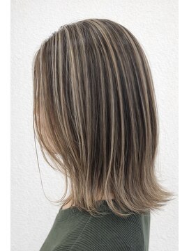 名東区　ハイライト　白髪ぼかし　透明感カラー　ミルクティー