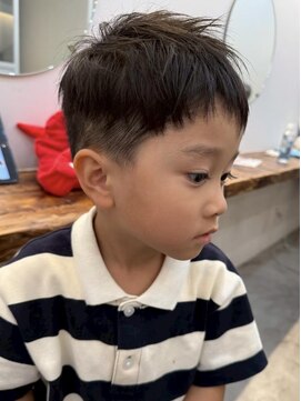 ロミー 本厚木(ROMMY.) キッズカット☆アクティブショート刈り上げテーパーフェード小顔