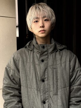 ラッドルーム(LAD ROOM.) レイヤーカット/シースルーマッシュ/パールホワイト