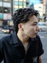 ブロートーキョーバーバーショップ 神田2nd(Bro Tokyo BARBERSHOP)&nbsp;ニュアンスパーマ マレットスタイルテーパーフェード