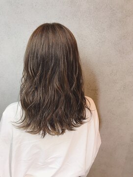 ヘアサロンM 新宿 シアーブラウン