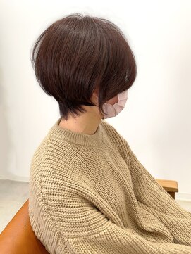 ジジ チーク 栃木(Gigi cheek) 襟足長めなまとまるショートボブ◎